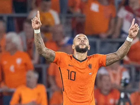 Depay chói sáng, Hà Lan diệt gọn đối thủ