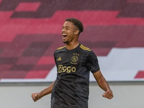 Devyne Rensch: Ngôi sao tuổi teen giúp Ajax không tiếc nuối Sergino Dest