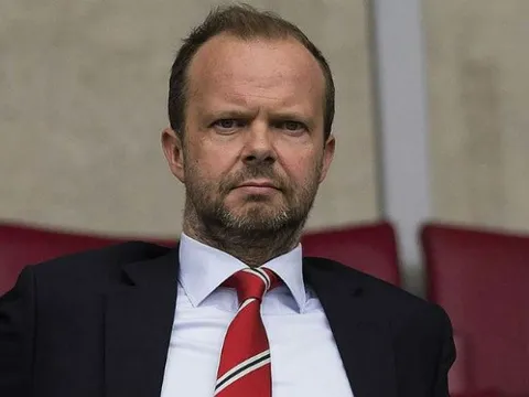 Địa chấn Premier League! Phó chủ tịch viết tâm thư khuyên M.U trảm 'kẻ hám tiền'