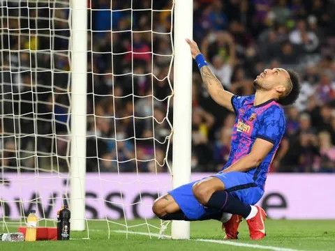 Địa chấn tại Camp Nou, Barca bị loại tức tưởi trong cơn mưa bàn thắng