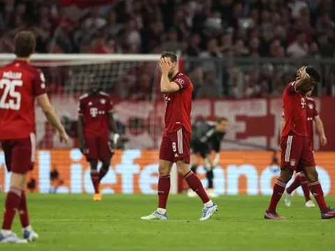 Dứt điểm như nghiệp dư, Bayern chính thức bị loại khỏi Champions League
