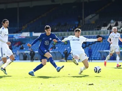 Tấn công điên cuồng, Chelsea vẫn cay đắng rời Elland Road