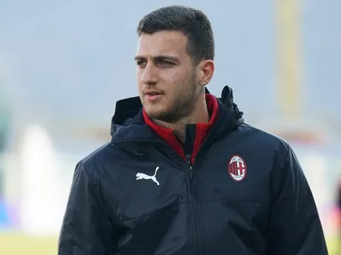 Man Utd ra giá 18 triệu, Milan định đoạt tương lai Diogo Dalot