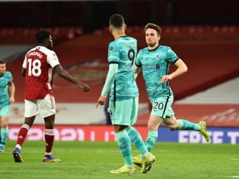 Diogo Jota "bay giữa ngân hà", Liverpool vùi dập Arsenal với tỷ số khó tin