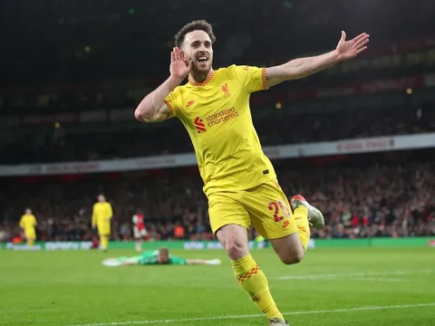 Diogo Jota sẵn sàng tiếp bước Ronaldo