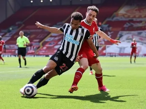 CĐV Liverpool nổi đóa, chỉ trích cái tên "tệ hơn cả Mane"