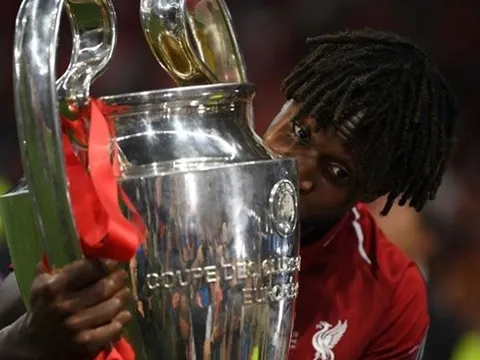 Klopp: "Đừng quên cậu ấy, đó là huyền thoại của Liverpool"