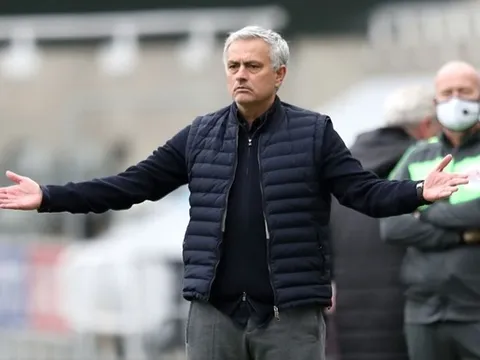 "Đó không phải là điều thường thấy ở Jose Mourinho"