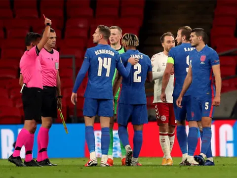 "Đó là lý do Reece James nhận thẻ đỏ trực tiếp sau khi trận đấu kết thúc"