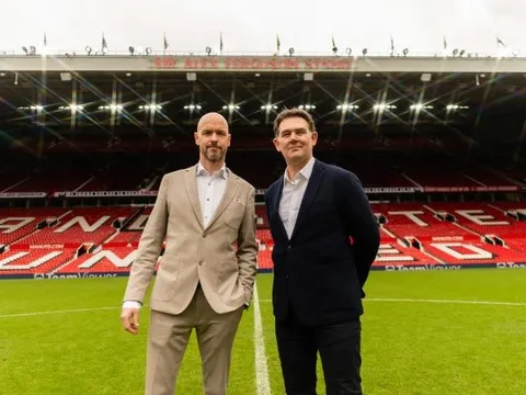 "Đó là một trò chơi poker của Man Utd với Barcelona"