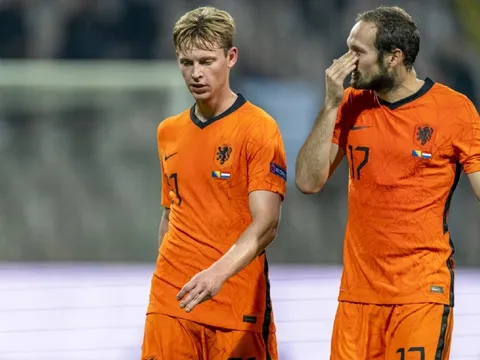 'Đó là tố chất mà Frenkie de Jong còn thiếu sót'