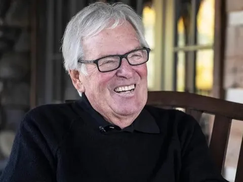 Đội bóng NHA bị thâu tóm với giá 120 triệu bảng