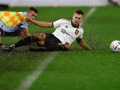 'Đôi cánh trong mơ' tại Man Utd và cơn đau đầu mới của Ten Hag