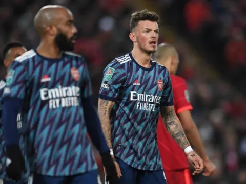 Đội hình Arsenal trận gặp Liverpool: Ben White có "vai mới"?