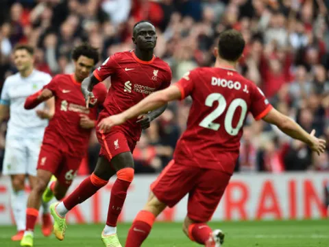 Đội hình Liverpool đấu Leeds: Tam tấu J.M.S lĩnh xướng hàng công?