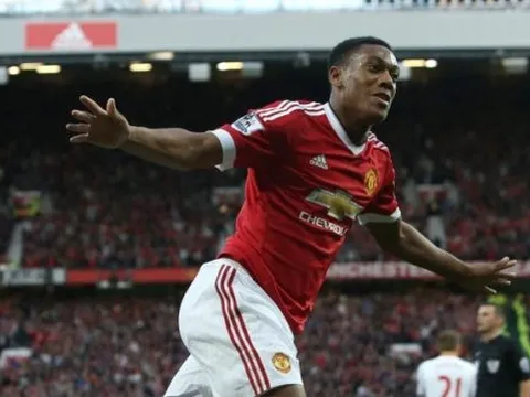 Đội hình Man Utd ngày Martial ra mắt: Carrick sát cánh Schweinsteiger, Fellaini trung phong