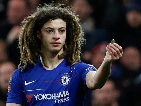 Đội hình tiêu biểu Serie A tháng 1: Tân binh của Mourinho, người thừa Chelsea