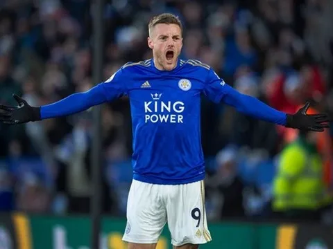 Đội hình tiêu biểu vòng 1 NHA: Salah, Vardy bắt đầu cuộc đua