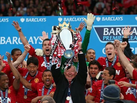 Đội hình vĩ đại nhất của M.U trong kỷ nguyên Premier League: Vidic, Evra bật bãi