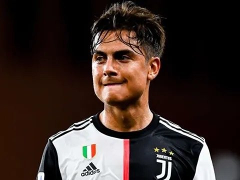 "Đối tác ăn ý" với Ronaldo tạo sóng gió, Pirlo ngay lập tức ra mặt