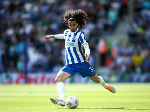 Đối tác báo giá choáng váng cho Chelsea, Man City