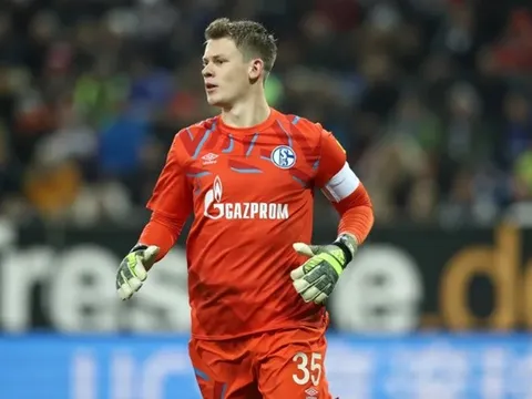 Đối tác dùng tiền lấn át, quyết ngăn "găng tay vàng" đến Bayern