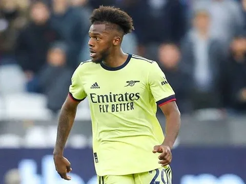 Đối tác liên hệ, Arsenal tiến thoái lưỡng nan