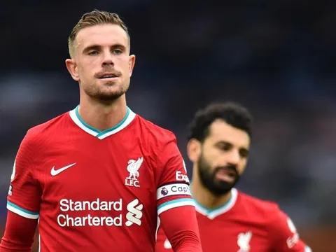 Đội trưởng Liverpool cáo buộc VAR: “Họ đã bẻ cong lằn ranh việt vị”