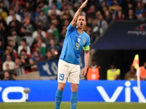 Đội trưởng tuyển Italy chỉ trích CĐV không có não