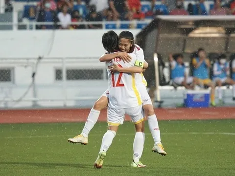 Đội trưởng tuyển nữ Việt Nam lập kỷ lục