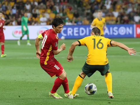 "Đội tuyển Việt Nam đang bị ì ạch, quá tải"