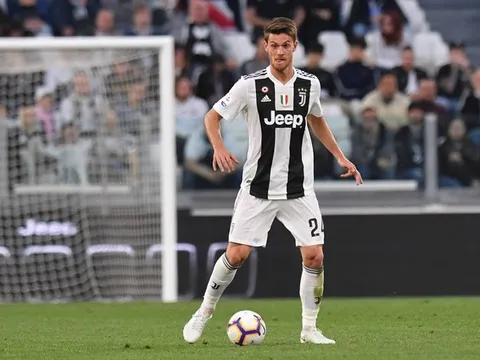 Đón "hòn đá tảng", Leeds United định đoạt luôn thương vụ sao Juventus