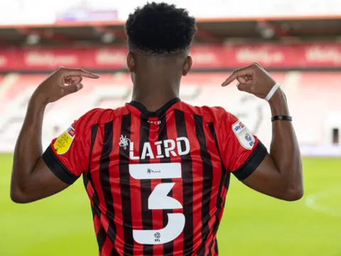 Đồng đội chúc mừng tới tấp khi sao trẻ Man Utd rời đi