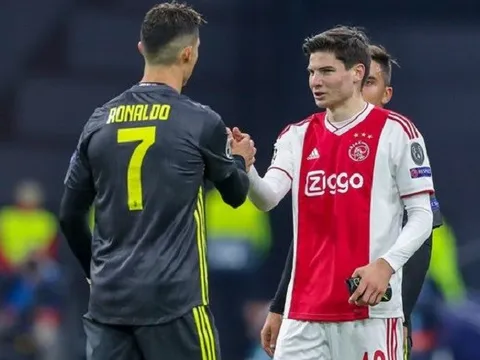 Đồng ý bán Van de Beek, Ajax giữ chặt sao trẻ từng vật ngã Ronaldo
