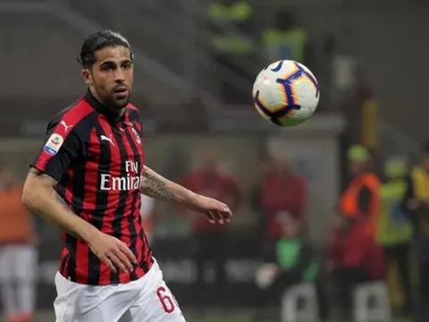 Dortmund "thừa nước đục thả câu", thèm khát sao thất sủng của AC Milan