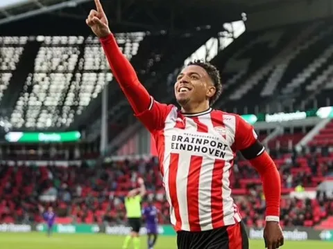 Dortmund tiến bước dài trong việc thay Jadon Sancho