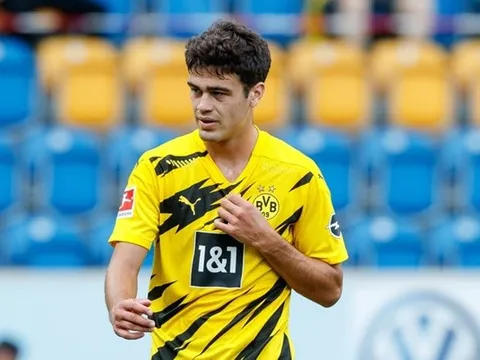 Dortmund tưởng thưởng cho Gio Reyna