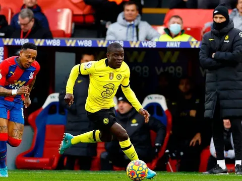 Cỗ máy chạy của Chelsea; Siêu phẩm ngả bàn đèn ở Anfield