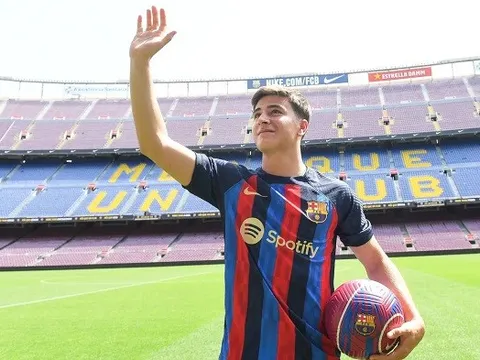 Thần đồng Barca từ chối đá cho đội dự bị