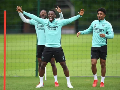 Sân tập Arsenal rộn ràng, họng pháo sẵn sàng lĩnh ấn