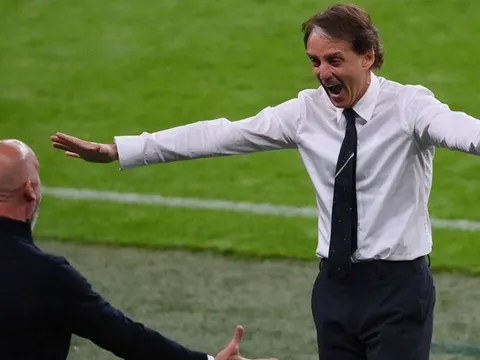 ĐT Italia thăng hoa, Yaya Toure ca ngợi Roberto Mancini
