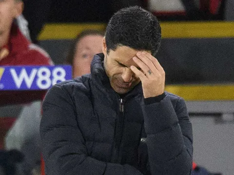 Dự án 69 triệu bảng của Ten Hag có thể khiến Arsenal ôm hận