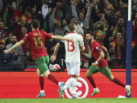 Dự World Cup bằng “vé vớt”, HLV Bồ Đào Nha vẫn đặt mục tiêu vô địch