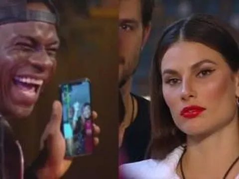 Đùa thô thiển người mẫu trên sóng truyền hình, 'trai hư' Balotelli bị chỉ trích