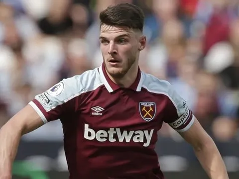 "Đúng là đồ tham nhũng chết tiệt"