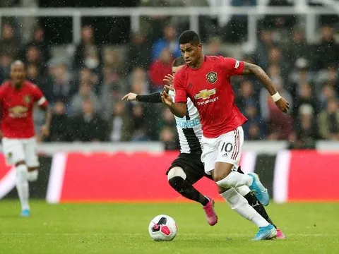 Đừng lo lắng! Man Utd vẫn đang... cạnh tranh "chiếc giày Vàng"