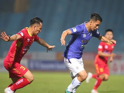 Dừng trận Hà Nội - Thanh Hóa vì Covid-19