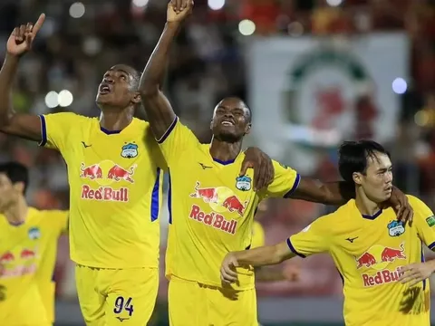 Được chơi hơn người, HAGL vẫn chật vật cầm hòa Bình Định