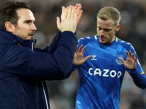 Van de Beek khó thay đổi vận mệnh