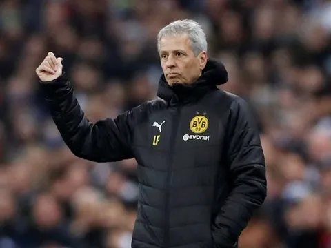 Được 'sếp lớn' chống lưng, tương lai của HLV Favre vẫn tươi sáng ở Dortmund!